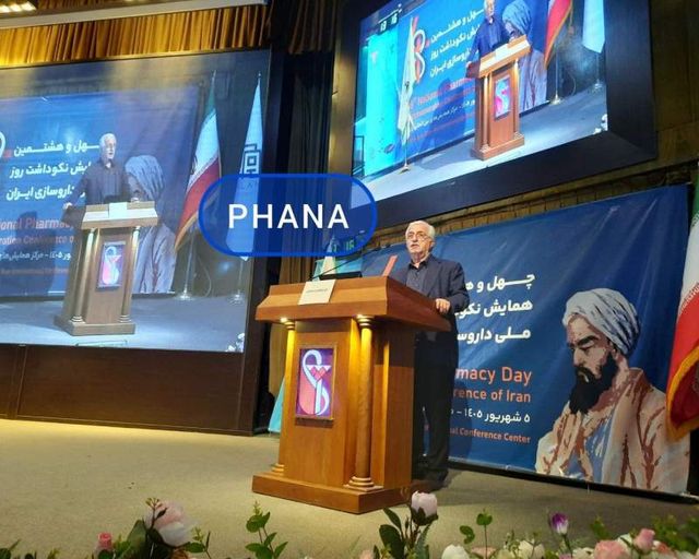 احمدیانی: باید فرق دوغ و دوشاب در نظام دارویی کشور مشخص شود